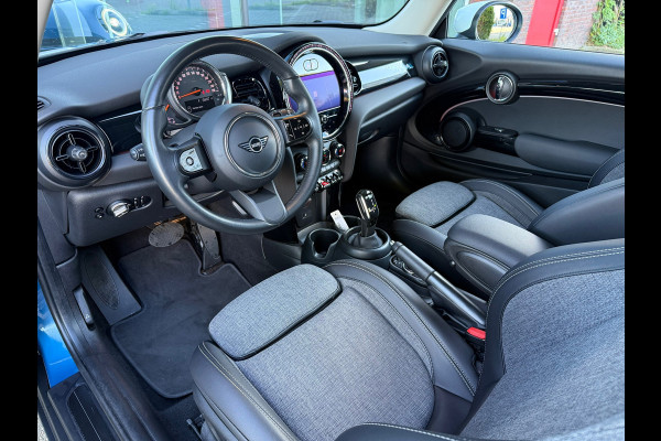 MINI 3-deurs 1.5 Cooper Camden Edition - Automaat - Navi - Climate - Org.NL