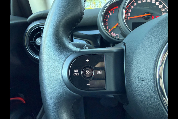 MINI 3-deurs 1.5 Cooper Camden Edition - Automaat - Navi - Climate - Org.NL