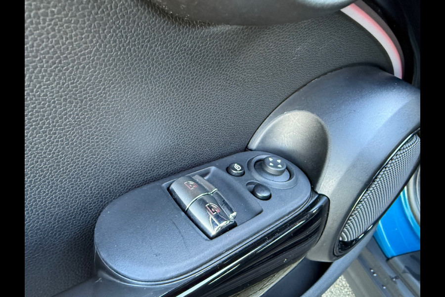 MINI 3-deurs 1.5 Cooper Camden Edition - Automaat - Navi - Climate - Org.NL