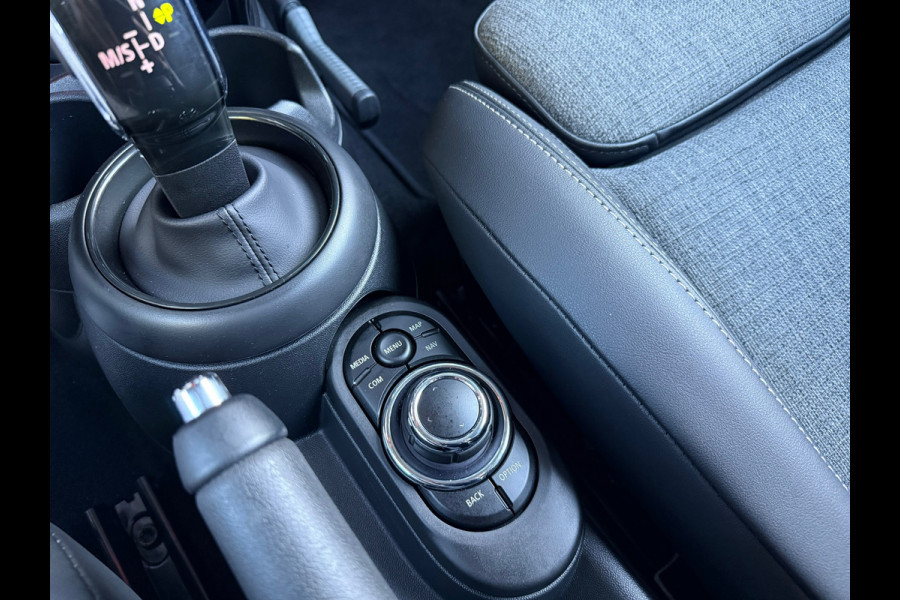 MINI 3-deurs 1.5 Cooper Camden Edition - Automaat - Navi - Climate - Org.NL