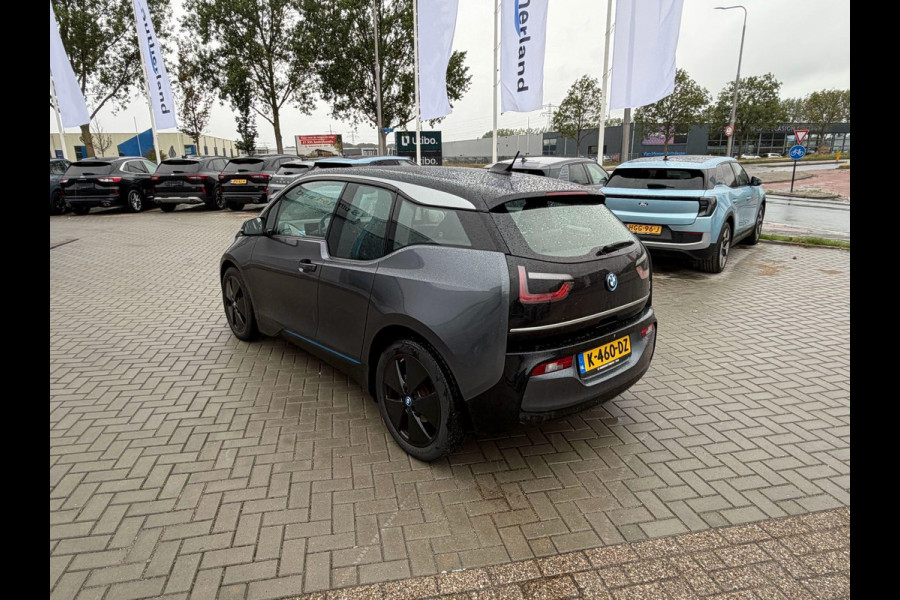BMW i3 Basis 120Ah 42 kWh 170pk | Achteruitrijcamera | Keyless | Navi