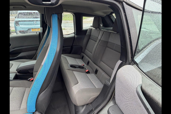 BMW i3 Basis 120Ah 42 kWh 170pk | Achteruitrijcamera | Keyless | Navi
