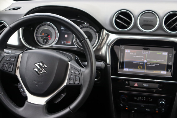 Suzuki Vitara 1.5 Hybrid Style Org.NL trekhaak pano-dak camera
