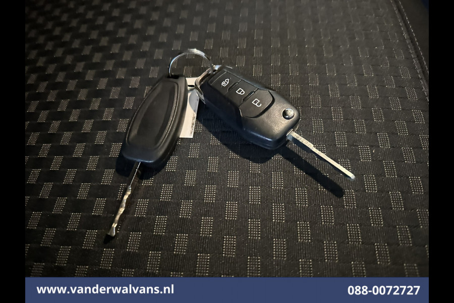 Ford Transit Connect 1.5 EcoBlue 120pk L2H1 Euro6 Airco | Camera | Cruisecontrol | Apple Carplay | Parkeersensoren Android Auto, Verwarmde voorruit, Stoelverwarming