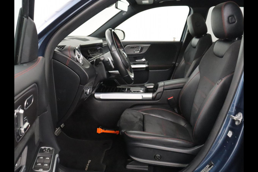 Mercedes-Benz EQB 300 4MATIC AMG Line 67 kWh | SOH 94,7% | Panoramadak | Half leder | Memory | Stoelverwarming | Cruise control | Head-up | 360 Camera | Sfeerverlichting