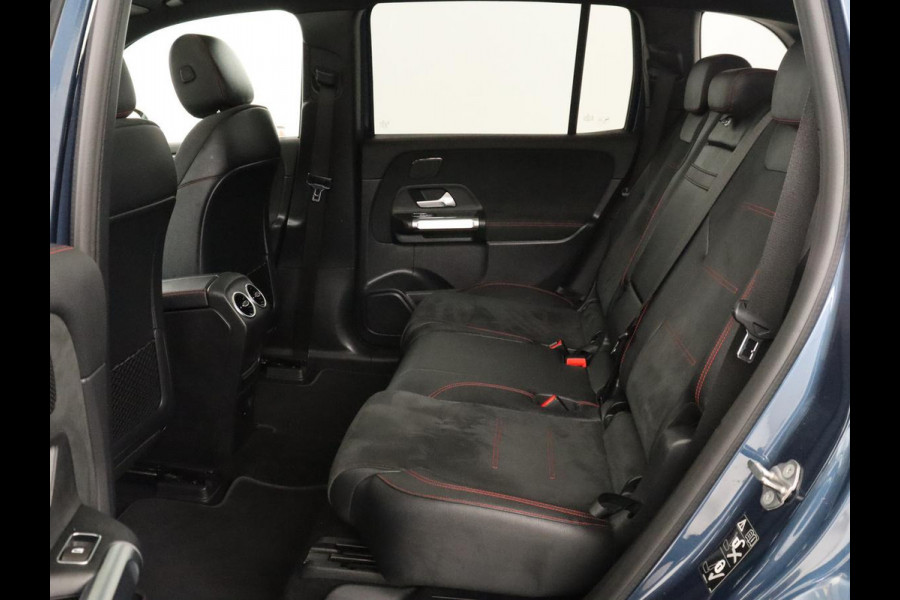 Mercedes-Benz EQB 300 4MATIC AMG Line 67 kWh | SOH 94,7% | Panoramadak | Half leder | Memory | Stoelverwarming | Cruise control | Head-up | 360 Camera | Sfeerverlichting