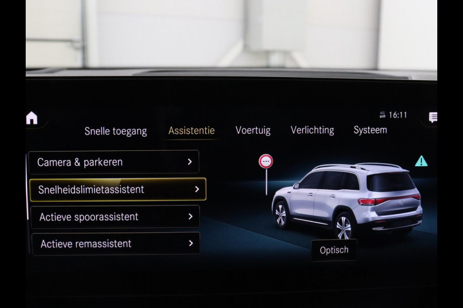 Mercedes-Benz EQB 300 4MATIC AMG Line 67 kWh | SOH 94,7% | Panoramadak | Half leder | Memory | Stoelverwarming | Cruise control | Head-up | 360 Camera | Sfeerverlichting