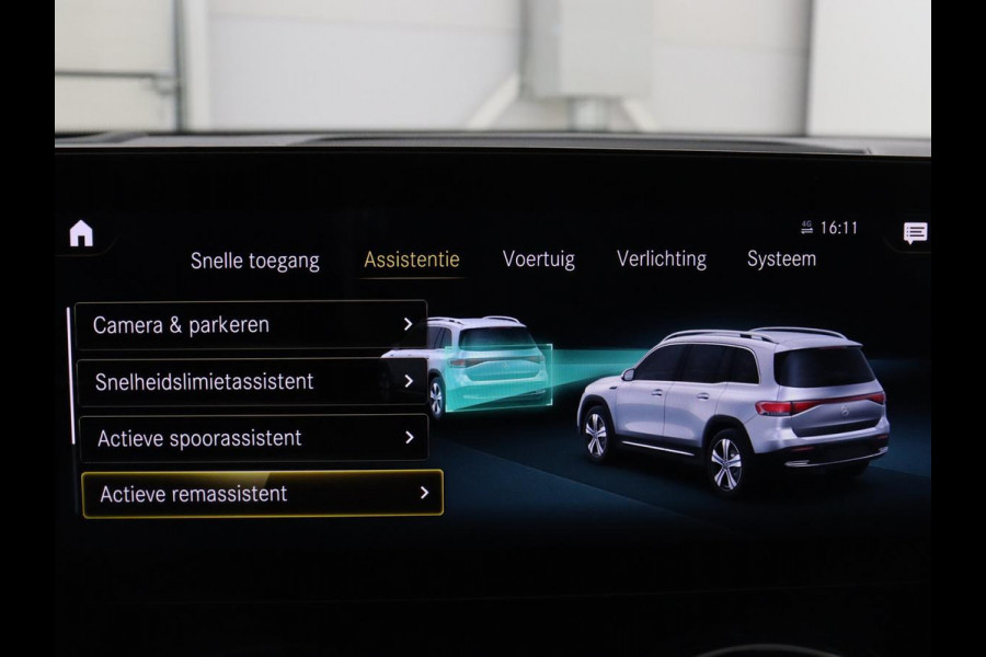 Mercedes-Benz EQB 300 4MATIC AMG Line 67 kWh | SOH 94,7% | Panoramadak | Half leder | Memory | Stoelverwarming | Cruise control | Head-up | 360 Camera | Sfeerverlichting