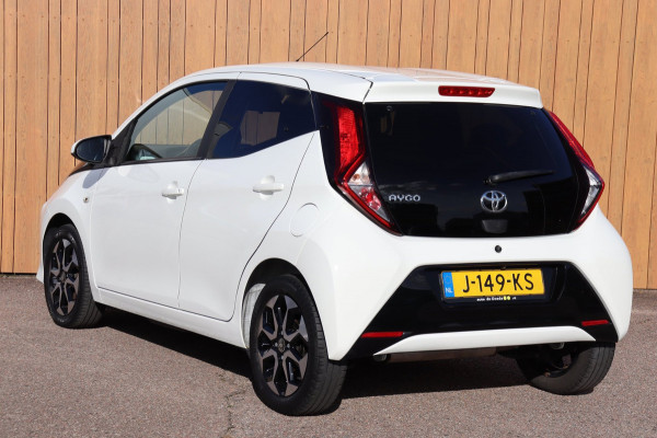 Toyota Aygo 1.0 VVT-i x-joy Org.NL camera ecc carplay lane-assist