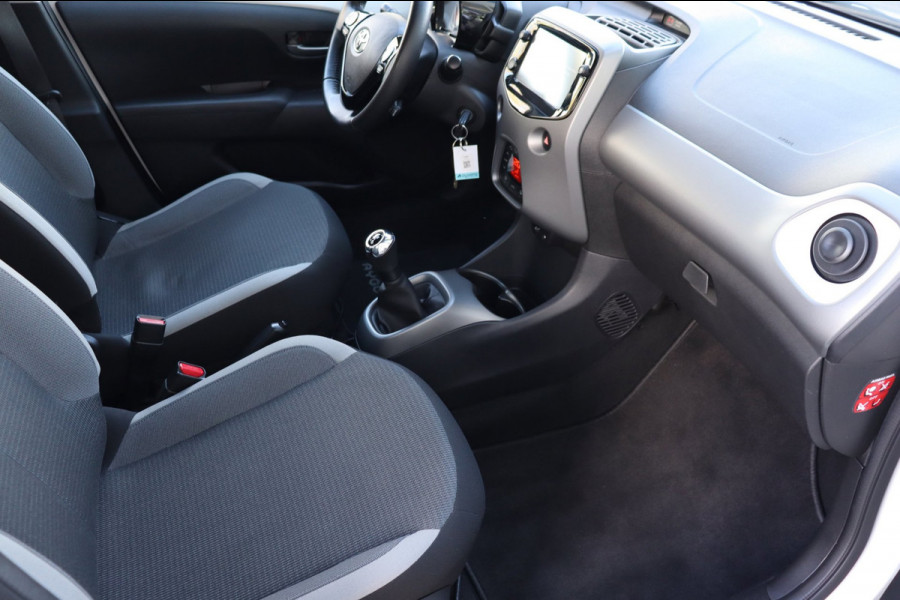 Toyota Aygo 1.0 VVT-i x-joy Org.NL camera ecc carplay lane-assist