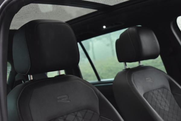 Volkswagen Tiguan 1.4 TSI eHybrid 3X R-Line Pano HUD Camera Trekhaak