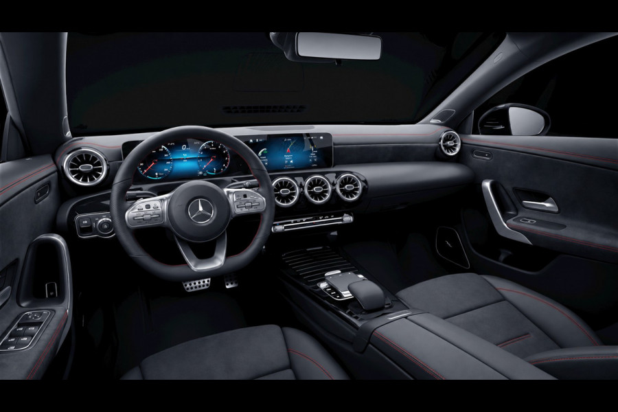Mercedes-Benz CLA-Klasse 200 Business Solution AMG | Panoramadak | Burmester | Stoelverwarming | Camera | Keyless | Ambiance Verlichting | Navigatie | LED | Cruise Control |