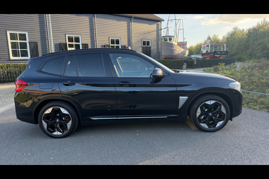 BMW iX3 High Executive 80 kWh SOH 98% PANORAMADAK/HEAD-UP/HARMANKARDON/ /TREKHAAK/LEER FULL-LED |360'' CAMERA |