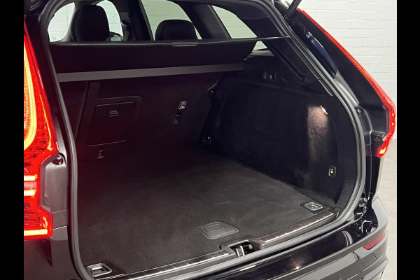 Volvo XC60 T8 PHEV AWD Plus Black Edition Trekhaak | Open dak | Adapt. cruise | Head-up | 360 camera | Harman & Kardon | Stuur-/Stoelverwarming