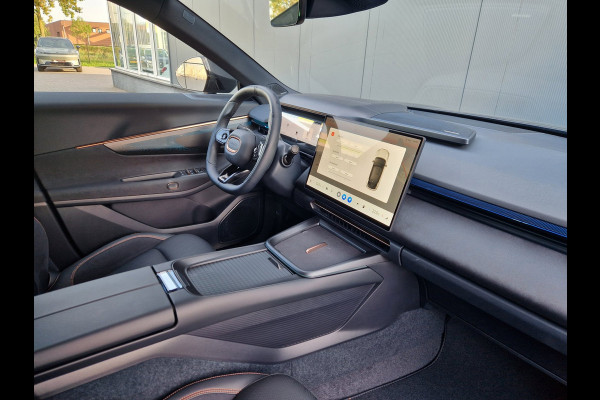 Lynk & Co 08 1.5 More /200 km WLTP /Direct beschikbaar