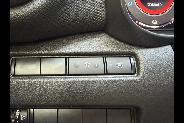 Nissan Juke 1.6 Hybrid N-Connecta Automaat / Camera / Keyless / Carplay /  Stoel- & Stuurverwarming