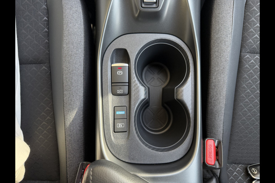 Nissan Juke 1.6 Hybrid N-Connecta Automaat / Camera / Keyless / Carplay /  Stoel- & Stuurverwarming