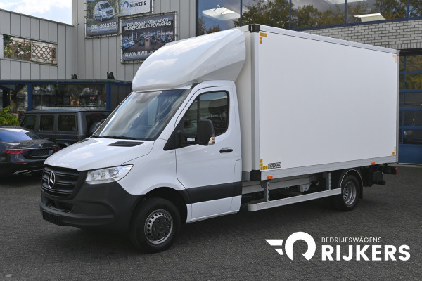 Mercedes-Benz Sprinter 519 CDI 3.0 V6 Bakwagen met klep Laadklep, Geveerde stoel