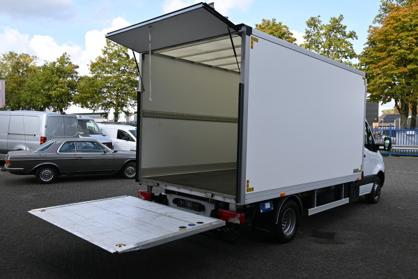 Mercedes-Benz Sprinter 519 CDI 3.0 V6 Bakwagen met klep Laadklep, Geveerde stoel