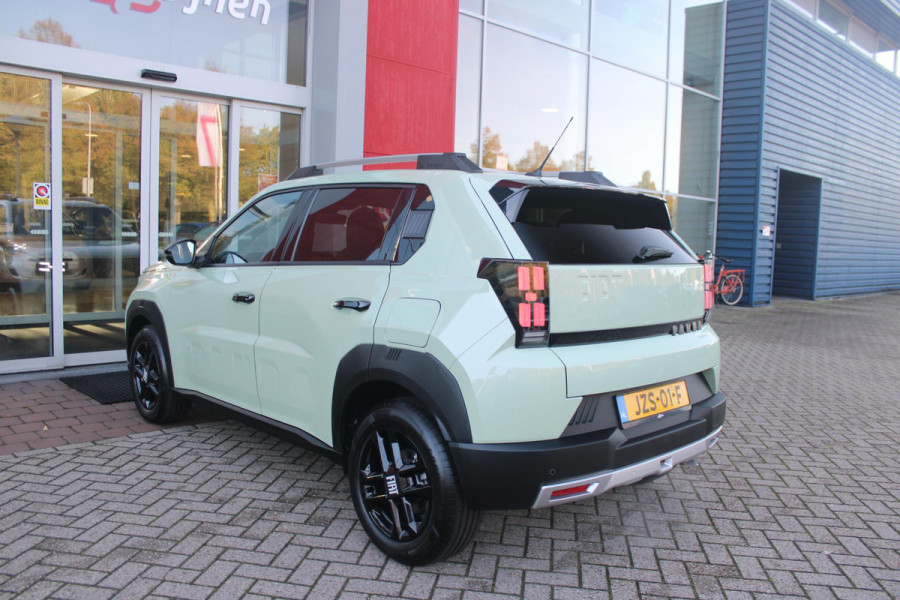 Fiat Grande Panda 1.2 Hybrid ICON PACK STYLE | BESCHERMPLATEN VOOR EN ACHTER IN "SILVER METAL DIAMOND DESIGN" | DAKRAILS IN HET ZWART EN ZILVERGRIJS UITGEVOERD | ZWARTE ACCENTEN RONDOM RAAMOMLIJSTING | MIDDENARMSTEUN | DRAADLOOS APPLE CARPLAY/ANDROID AUTO | PARKEERNSENSOREN VOOR & ACHTER | PACK STYLE: (16" LICHTMETALEN VELGEN HOOGGLANS ZWART, DAKRAILS ZWART, EXTRA GETINTE ACHTERRUITEN, IN HOOGTE VERSTELBARE PASSAGIERSSTOEL, MIDDENARMSTEUN, STYLE VOOR EN ACHTERBUMPER, STYLE DASHBOARD) | AQUA AZURE |