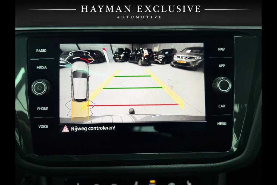 Volkswagen Tiguan 1.5 TSI R-Line Business+ | PANO |CARPLAY | CAMERA | KEYLESS | ELEK. TREKHAAK