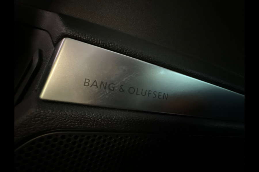 Audi RS3 Sportback 2.5 TFSI quattro Pano|Alcantara|B&O|Camera