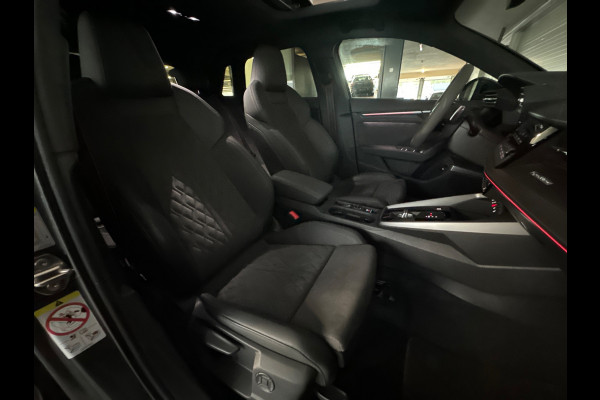 Audi RS3 Sportback 2.5 TFSI quattro Pano|Alcantara|B&O|Camera