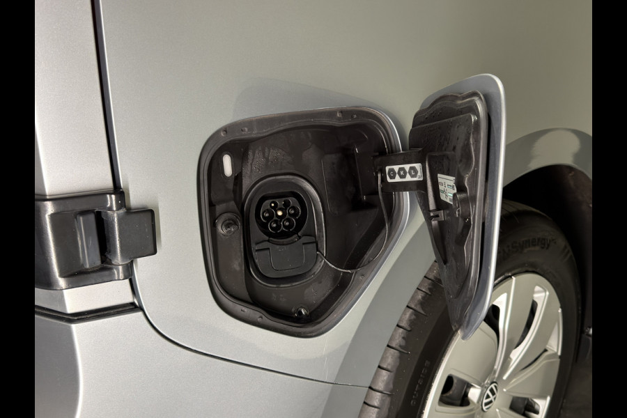 Volkswagen ID. Buzz Cargo 77 kWh | ACC | Park Assist | Bestuurdersstoel verwarmd| | pass. bank |