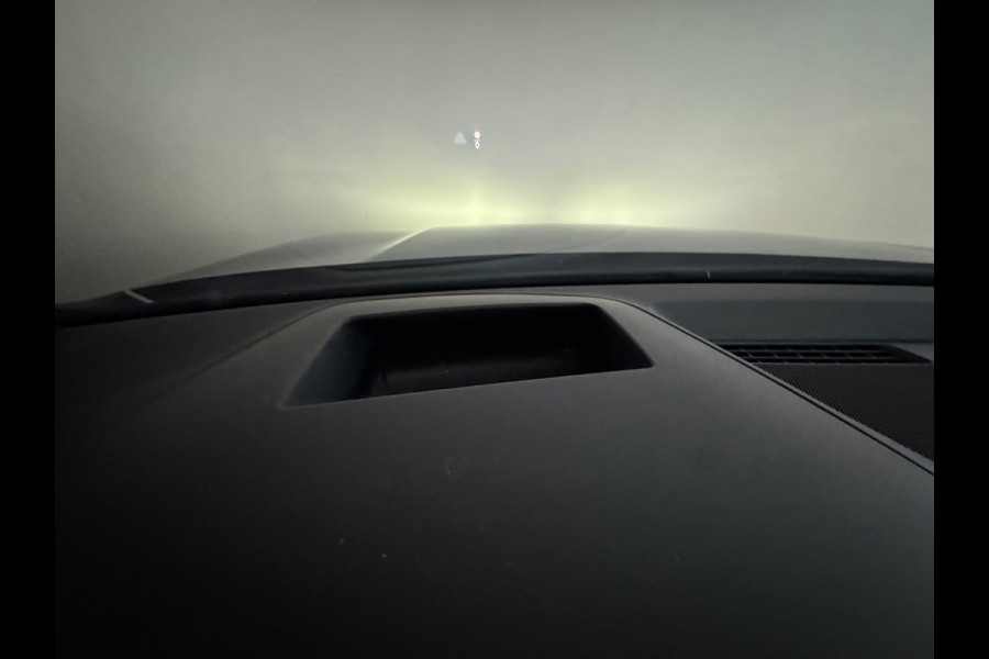 Volkswagen Golf 2.0 TSI R 4M Performance Pano|HuD|H/K|Akrapovic