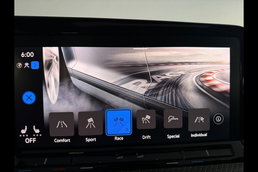 Volkswagen Golf 2.0 TSI R 4M Performance Pano|HuD|H/K|Akrapovic