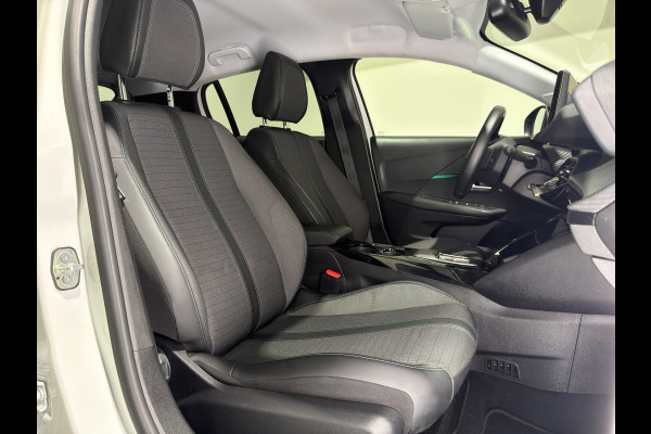 Peugeot e-208 EV Allure Pack 50 kWh | Voorstoelen verwarmd | Navigatie | LMV 16" | camera | 3-fase