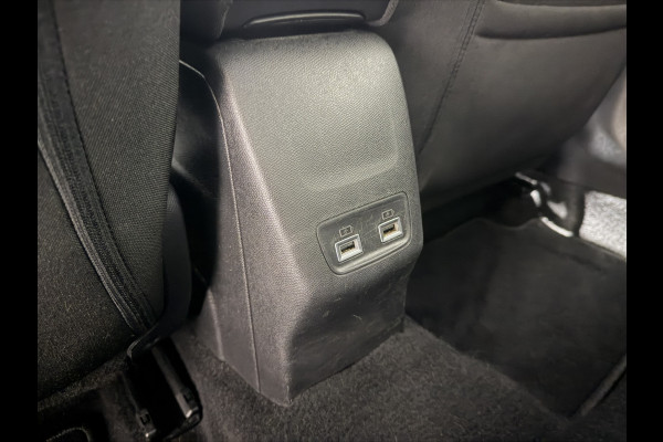 Peugeot e-208 EV Allure Pack 50 kWh | Voorstoelen verwarmd | Navigatie | LMV 16" | camera | 3-fase