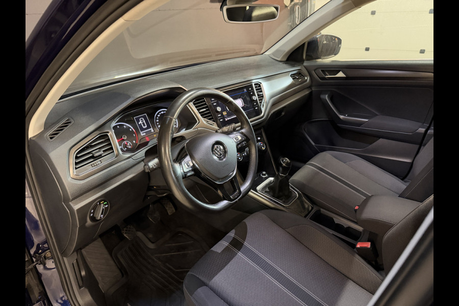 Volkswagen T-Roc 1.5 TSI Style | Pano | Adaptive cruise | Camera | Carplay | Full LED