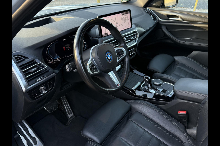 BMW X3 xDrive30e M SPORT | PANORAMA | LASER | HARMAN KARDON | ADAPT. CRUISE CONTROL | TREKHAAK | LEDER |