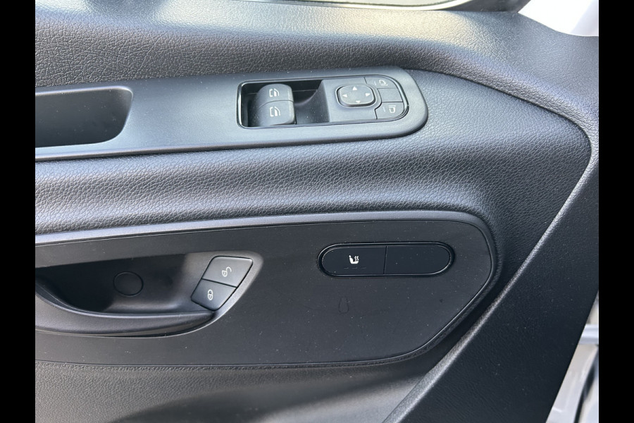 Mercedes-Benz Sprinter 317 CDI Bakwagen / Laadklep / Dak spoiler / Camera / Navigatie / Cruise control / Airco