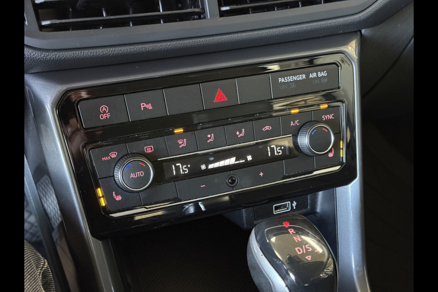 Volkswagen T-Cross 1.0 TSI DSG Style | Navi | Dode hoek | Stoelverwarming | PDC V+A | 100% Volkswagen Onderhouden!