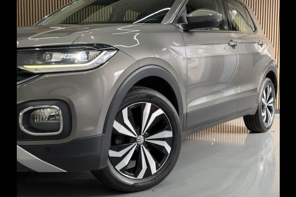 Volkswagen T-Cross 1.0 TSI DSG Style | Navi | Dode hoek | Stoelverwarming | PDC V+A | 100% Volkswagen Onderhouden!