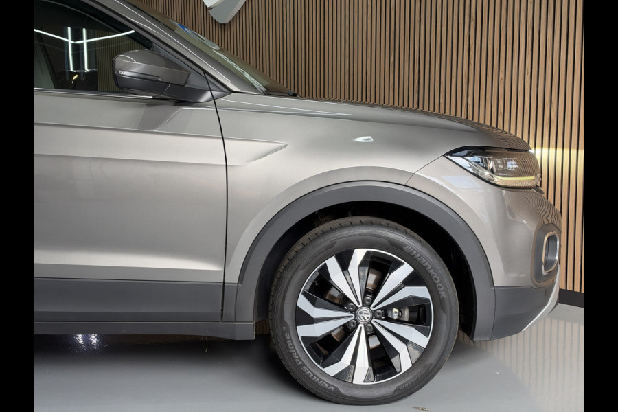 Volkswagen T-Cross 1.0 TSI DSG Style | Navi | Dode hoek | Stoelverwarming | PDC V+A | 100% Volkswagen Onderhouden!