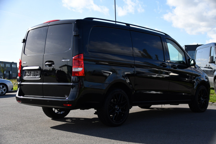Mercedes-Benz Vito 116 CDI L2 Black Edition Camera, Cruise, Carplay, Automaat, LED, Clima, Multimedia, 164pk, Sensoren, Uniek!