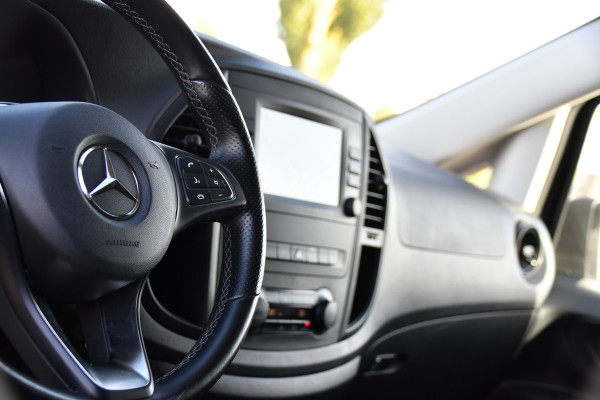 Mercedes-Benz Vito 116 CDI L2 Black Edition Camera, Cruise, Carplay, Automaat, LED, Clima, Multimedia, 164pk, Sensoren, Uniek!