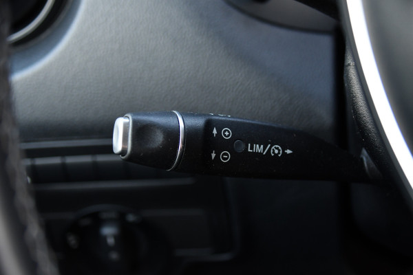 Mercedes-Benz Vito 116 CDI L2 Black Edition Camera, Cruise, Carplay, Automaat, LED, Clima, Multimedia, 164pk, Sensoren, Uniek!