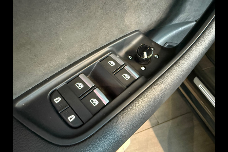Audi Q8 60 TFSI e quattro S Line Pano|RS Seat|B&O|Trekhaak|Keyless