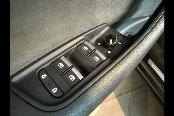 Audi Q8 60 TFSI e quattro S Line Pano|RS Seat|B&O|Trekhaak|Keyless