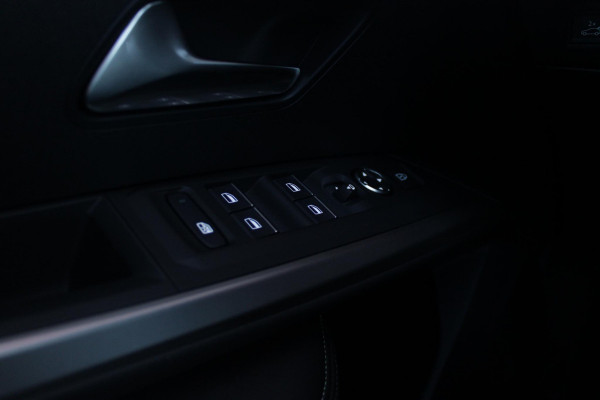 Peugeot 5008 1.2 Hybrid 145PK AUTOMAAT GT 7p | PANORAMISCH SCHUIFDAK PACK | 360° VISION & DRIVE ASSIST PLUS PACK: (360° CAMERA, BUITENSPIEGELS MET KANTELFUNCTIE, DRIVE ASSIST 2.0, DRAADLOZE TELEFOONLADER, ANTIDIEFSTALALARM) | BEKLEDING ALCANTARA/KUNSTLEDER | SEAT PACK COMFORT: (AGR BESTUUDERSSTOEL EN PASSAGIERSSTOEL ELEKTRISCH VERSTELBAAR MET MASSAGE FUNCTIE, BESTUUDERSSTOEL MET GEHEUGENFUNCTIE, BUITENSTE ZITPLAATSEN ACHTERBANK VERWARMBAAR) | GLANZEND ZWARTE DAKRAILS | BLUE INGARO  | 19" LICHTMETALEN VELGEN "BREDA" | DRAADLOZE TELEFOONLADER | APPLE CARPLAY/ANDROID AUTO DRAADLOOS |