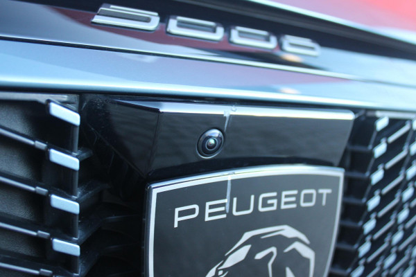 Peugeot 5008 1.2 Hybrid 145PK AUTOMAAT GT 7p | PANORAMISCH SCHUIFDAK PACK | 360° VISION & DRIVE ASSIST PLUS PACK: (360° CAMERA, BUITENSPIEGELS MET KANTELFUNCTIE, DRIVE ASSIST 2.0, DRAADLOZE TELEFOONLADER, ANTIDIEFSTALALARM) | BEKLEDING ALCANTARA/KUNSTLEDER | SEAT PACK COMFORT: (AGR BESTUUDERSSTOEL EN PASSAGIERSSTOEL ELEKTRISCH VERSTELBAAR MET MASSAGE FUNCTIE, BESTUUDERSSTOEL MET GEHEUGENFUNCTIE, BUITENSTE ZITPLAATSEN ACHTERBANK VERWARMBAAR) | GLANZEND ZWARTE DAKRAILS | BLUE INGARO  | 19" LICHTMETALEN VELGEN "BREDA" | DRAADLOZE TELEFOONLADER | APPLE CARPLAY/ANDROID AUTO DRAADLOOS |