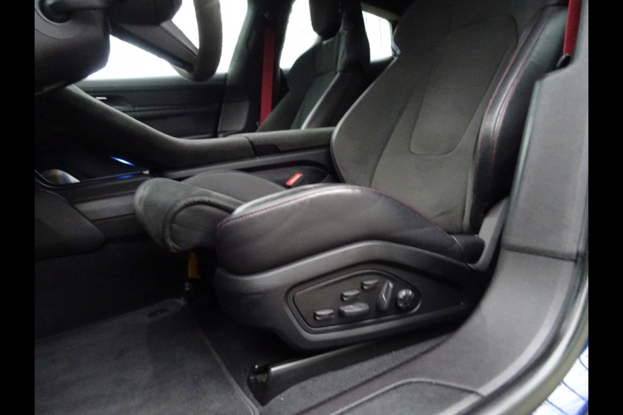 Porsche Taycan GTS 93 kWh * 4S * 517 PK * APPROVED tot 2028 !!