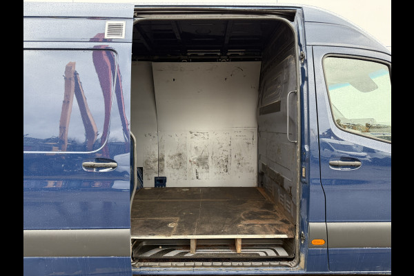 Mercedes-Benz Sprinter 317 1.9 CDI L2H2 LED 10 Inch MBUX Scherm Lederen bekleding Climate Control Cruise Control Camera Navigatie Parkeersensoren voor