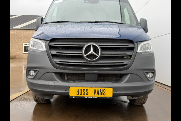 Mercedes-Benz Sprinter 317 1.9 CDI L2H2 LED 10 Inch MBUX Scherm Lederen bekleding Climate Control Cruise Control Camera Navigatie Parkeersensoren voor