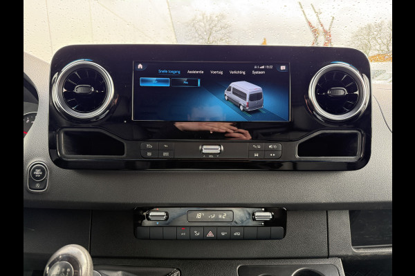 Mercedes-Benz Sprinter 317 1.9 CDI L2H2 LED 10 Inch MBUX Scherm Lederen bekleding Climate Control Cruise Control Camera Navigatie Parkeersensoren voor