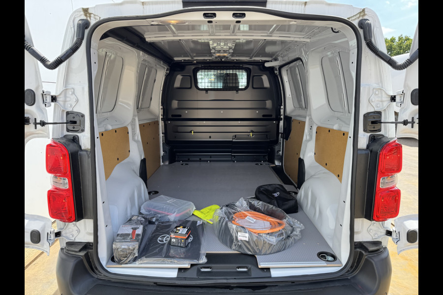 Toyota ProAce Electric 75kWh Nieuw! Elektrisch L2 348km WLTP EV Snelladen Climate Control Cruise Control Camera Parkeersensoren v+a